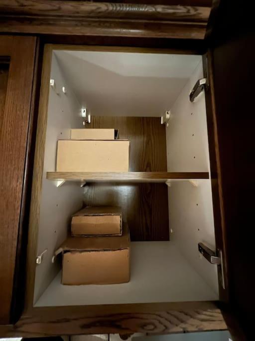 Ferienwohnung Flughafennahe zentrale voll möblierte Wohlfühlatmosphäre Erdgeschoss Duisburg Exterior foto